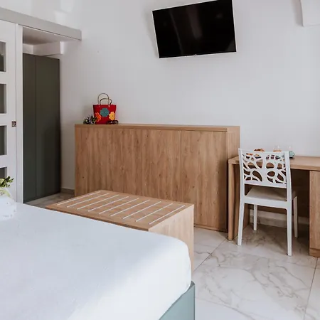 Biancomora Bed and breakfast 4*