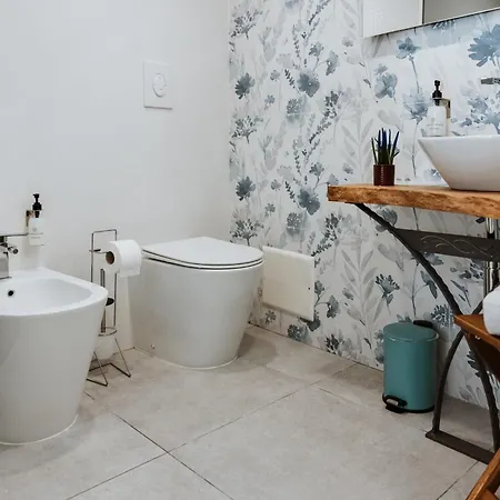 Bed and breakfast Biancomora 4*