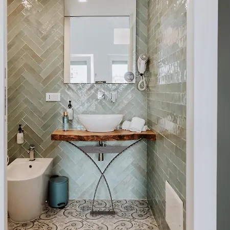 Biancomora Bed & Breakfast 4*