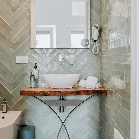 Biancomora Bed & Breakfast 4*