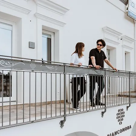 Biancomora Bed & Breakfast 4*