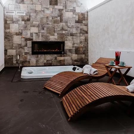 Bed & Breakfast Biancomora 4*